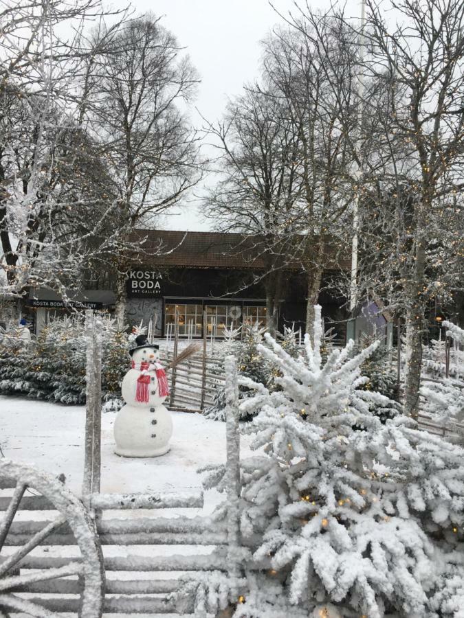Cozy House In Kosta Center Surrounding With Swedish Nature Exterior photo